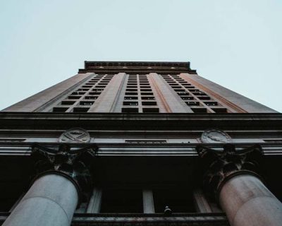 Por que bancos precisam de um comitê jurídico forte